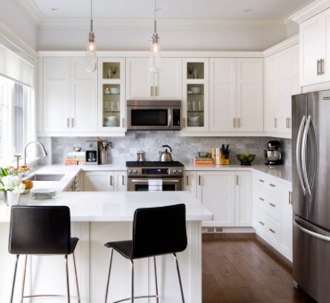 G-shaped Modular Kitchen